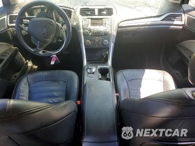 Zdjęcie 8 z 12 samochodu: 2018 FORD FUSION S VIN:3FA6P0G75JR193617 - miniatura
