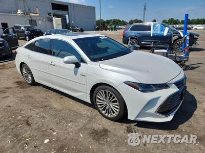 Czwarte zdjęcie samochodu z boku: 2019 TOYOTA AVALON HYBRID LIMITED VIN:4T1B21FB6KU007320 - miniatura