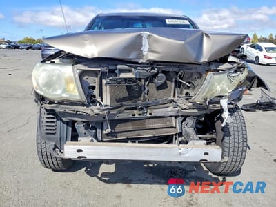 Piąte zdjęcie samochodu w środku: 2011 TOYOTA TACOMA BASE VIN:5TFUX4EN2BX003159 - miniatura