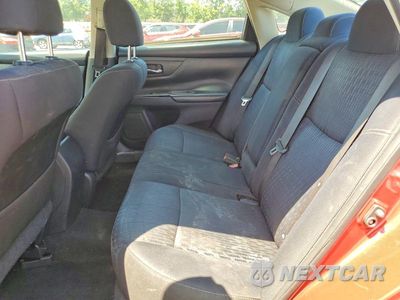 Zdjęcie 10 z 13 samochodu: 2016 NISSAN ALTIMA 2.5 S VIN:1N4AL3AP8GC262453 - miniatura