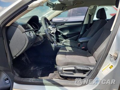 Zdjęcie 7 z 12 samochodu: 2016 VOLKSWAGEN PASSAT S VIN:1VWAT7A30GC011048 - miniatura