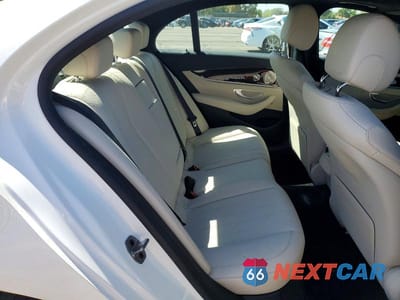 Zdjęcie 10 z 12 samochodu: 2022 MERCEDES-BENZ E 350 VIN:W1KZF8DB4NB012587 - miniatura