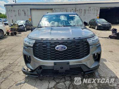 Piąte zdjęcie samochodu w środku: 2026 FORD EXPLORER ST-LINE VIN:1FMUK8KH6TGB36136 - miniatura
