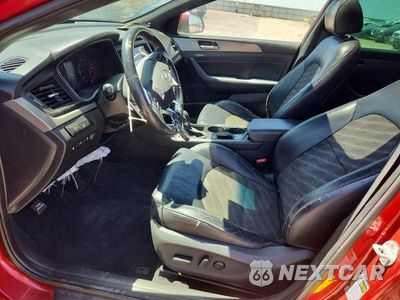 Zdjęcie 7 z 13 samochodu: 2018 HYUNDAI SONATA SPORT VIN:5NPE34AF2JH637869 - miniatura