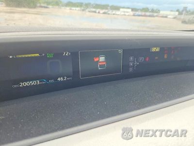 Zdjęcie 9 z 13 samochodu: 2016 TOYOTA PRIUS TWO VIN:JTDKBRFU2G3509355 - miniatura