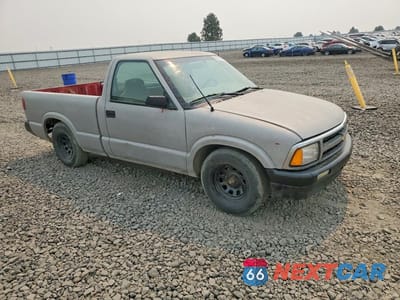 Czwarte zdjęcie samochodu z boku: 2001 CHEVROLET S TRUCK S10 VIN:1GCCS14591K115480 - miniatura