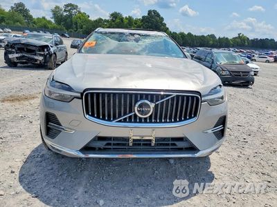 Piąte zdjęcie samochodu w środku: 2022 VOLVO XC60 B5 INSCRIPTION VIN:YV4L12RL1N1924836 - miniatura