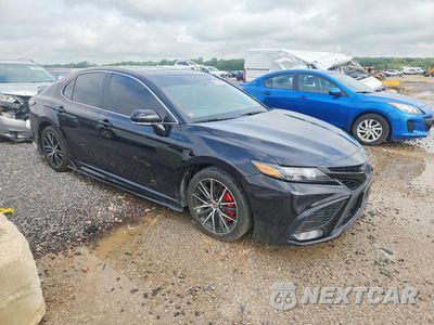 Czwarte zdjęcie samochodu z boku: 2024 TOYOTA CAMRY SE VIN:4T1T11BK0RU121417 - miniatura