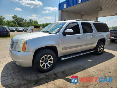 2011 GMC YUKON XL K1500 SLT 1GKS2KE35BR303716 - główne zdjęcie licytacji z USA - miniatura