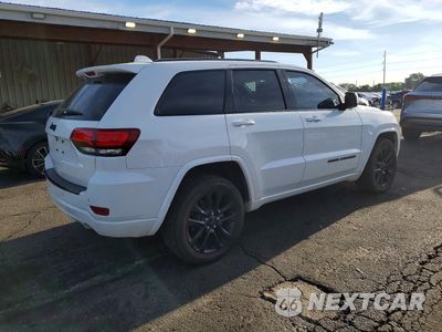 Trzecie zdjęcie samochodu z tyłu: 2018 JEEP GRAND CHEROKEE LAREDO VIN:1C4RJFAG8JC202880 - miniatura