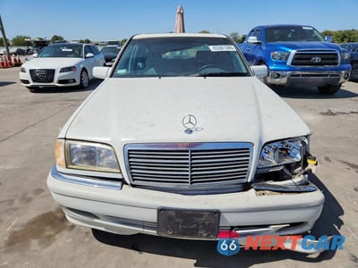Piąte zdjęcie samochodu w środku: 1998 MERCEDES-BENZ C 230 VIN:WDBHA23GXWA586096 - miniatura