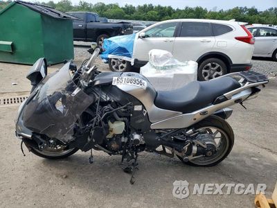Trzecie zdjęcie samochodu z tyłu: 2011 KAWASAKI ZG1400 C VIN:JKBZGNC16BA007977 - miniatura