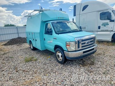 Czwarte zdjęcie samochodu z boku: 2016 FORD ECONOLINE E350 SUPER DUTY CUTAWAY VAN VIN:1FDWE3FL9GDC09122 - miniatura