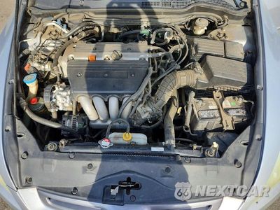 Zdjęcie 11 z 12 samochodu: 2005 HONDA ACCORD LX VIN:1HGCM56405A156163 - miniatura