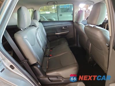 Zdjęcie 10 z 12 samochodu: 2012 TOYOTA PRIUS V THREE VIN:JTDZN3EU3C3129004 - miniatura