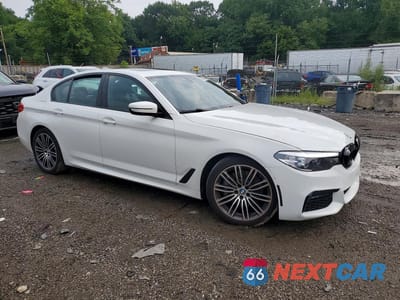 Czwarte zdjęcie samochodu z boku: 2019 BMW 530 I VIN:WBAJA5C56KWA57762 - miniatura