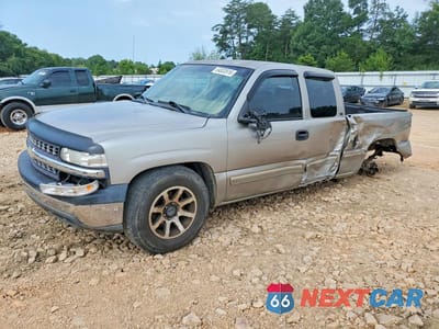 1999 CHEVROLET SILVERADO C1500 1GCEC19W4XZ191924 - główne zdjęcie licytacji z USA - miniatura