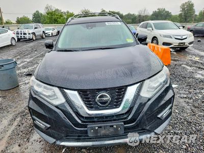 Piąte zdjęcie samochodu w środku: 2019 NISSAN ROGUE SL VIN:5N1AT2MV4KC763522 - miniatura