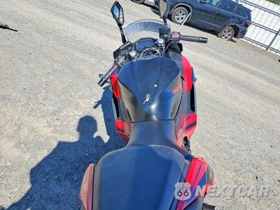 Zdjęcie 6 z 9 samochodu: 2025 KAWASAKI EX500 VIN:ML5EXGG18SDA59881 - miniatura