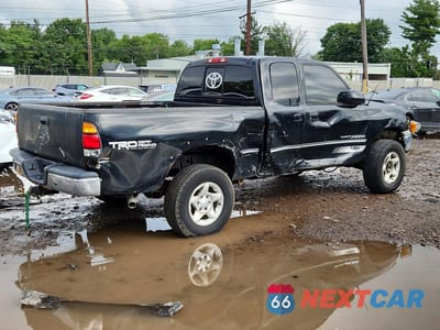 Trzecie zdjęcie samochodu z tyłu: 2002 TOYOTA TUNDRA ACCESS CAB LIMITED VIN:5TBBT48192S282782 - miniatura