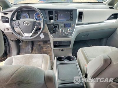 Zdjęcie 8 z 13 samochodu: 2018 TOYOTA SIENNA LE VIN:5TDKZ3DC3JS911023 - miniatura