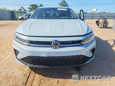Piąte zdjęcie samochodu w środku: 2026 VOLKSWAGEN JETTA SPORT VIN:3VWBW7BU9TM039054 - miniatura