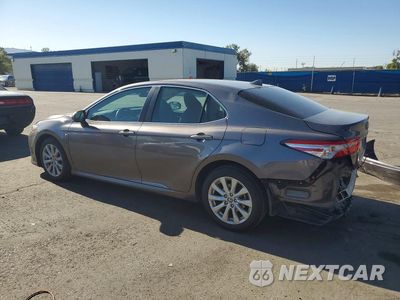 Drugie zdjęcie samochodu z przodu: 2020 TOYOTA CAMRY LE VIN:4T1C11BK8LU006037 - miniatura