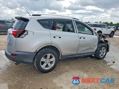 Trzecie zdjęcie samochodu z tyłu: 2013 TOYOTA RAV4 XLE VIN:2T3WFREV1DW070657 - miniatura