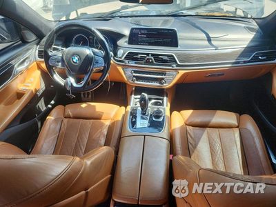 Zdjęcie 8 z 12 samochodu: 2019 BMW 750 XI VIN:WBA7F2C51KB239416 - miniatura