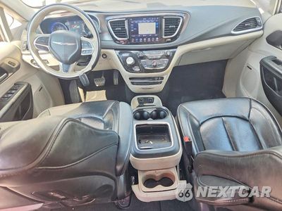 Zdjęcie 8 z 13 samochodu: 2018 CHRYSLER PACIFICA LIMITED VIN:2C4RC1GG4JR232809 - miniatura