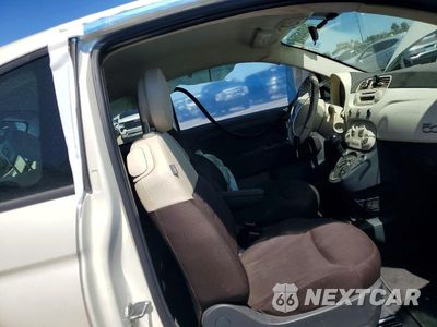 Zdjęcie 7 z 12 samochodu: 2015 FIAT 500 POP VIN:3C3CFFAR3FT741738 - miniatura
