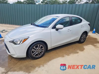 2020 TOYOTA YARIS LE 3MYDLBYV1LY715806 - główne zdjęcie licytacji z USA - miniatura