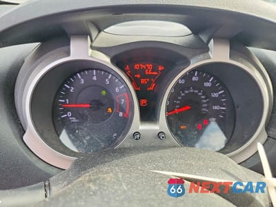 Zdjęcie 9 z 12 samochodu: 2013 NISSAN JUKE S VIN:JN8AF5MV1DT214753 - miniatura