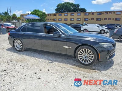 Czwarte zdjęcie samochodu z boku: 2012 BMW 750 LXI VIN:WBAKC8C51CC435681 - miniatura