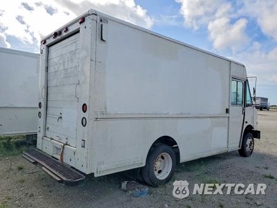 Trzecie zdjęcie samochodu z tyłu: 2000 FREIGHTLINER MT45 CHASSIS DELIVERY TRUCK VIN:4UZA4FA46YCF82045 - miniatura
