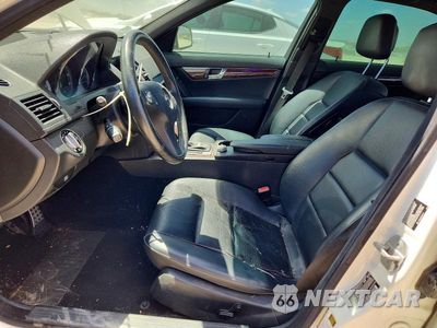 Zdjęcie 7 z 12 samochodu: 2009 MERCEDES-BENZ C 300 VIN:WDDGF54X39R041254 - miniatura