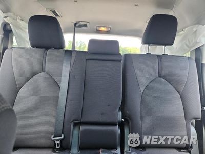 Zdjęcie 10 z 13 samochodu: 2022 TOYOTA HIGHLANDER L VIN:5TDCZRAH5NS102636 - miniatura