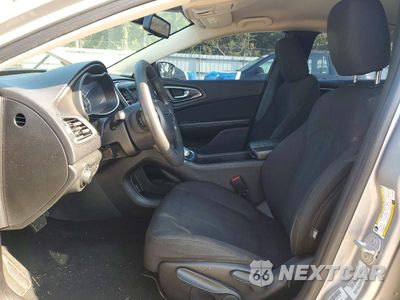 Zdjęcie 7 z 13 samochodu: 2015 CHRYSLER 200 LIMITED VIN:1C3CCCAB2FN752062 - miniatura