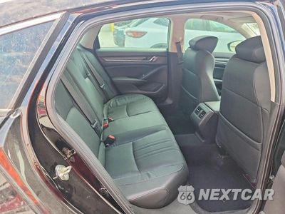 Zdjęcie 10 z 13 samochodu: 2018 HONDA ACCORD TOURING VIN:1HGCV1F96JA171049 - miniatura