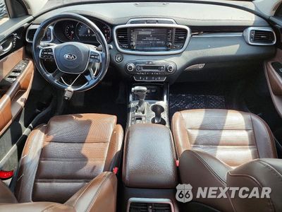 Zdjęcie 8 z 13 samochodu: 2019 KIA SORENTO SX V6 VIN:5XYPKDA50KG502594 - miniatura