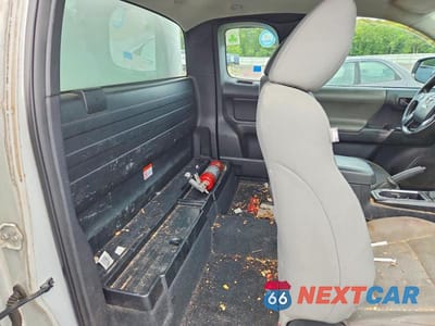 Zdjęcie 10 z 12 samochodu: 2016 TOYOTA TACOMA SR VIN:5TFRX5GN1GX059352 - miniatura