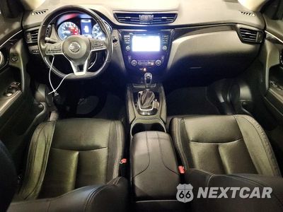 Zdjęcie 8 z 13 samochodu: 2017 NISSAN ROGUE SPORT SL VIN:JN1BJ1CRXHW128957 - miniatura