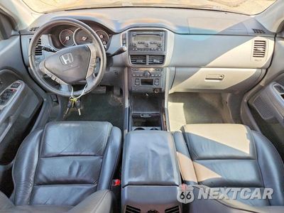 Zdjęcie 8 z 14 samochodu: 2007 HONDA PILOT EXL VIN:2HKYF185X7H003153 - miniatura