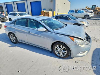 Czwarte zdjęcie samochodu z boku: 2011 HYUNDAI SONATA LIMITED VIN:5NPEC4AC8BH063771 - miniatura