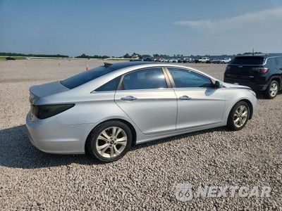 Trzecie zdjęcie samochodu z tyłu: 2013 HYUNDAI SONATA LIMITED VIN:5NPEC4AC0DH519670 - miniatura