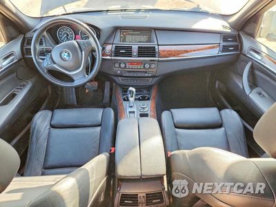 Zdjęcie 8 z 13 samochodu: 2011 BMW X5 XDRIVE50I VIN:5UXZV8C57BL421230 - miniatura