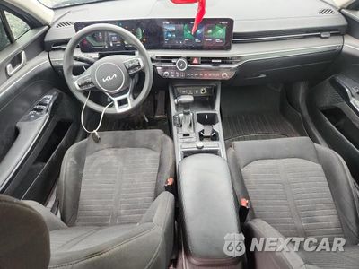 Zdjęcie 8 z 12 samochodu: 2025 KIA K5 LXS VIN:KNAG24J72S5322136 - miniatura