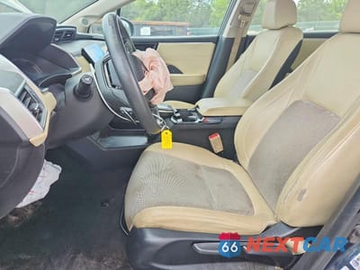 Zdjęcie 7 z 13 samochodu: 2018 HONDA CLARITY VIN:JHMZC5F10JC013230 - miniatura
