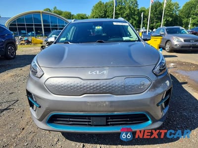 Piąte zdjęcie samochodu w środku: 2022 KIA NIRO EV S VIN:KNDCC3LG7N5161003 - miniatura