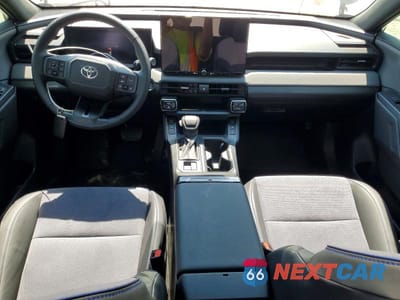 Zdjęcie 8 z 13 samochodu: 2026 TOYOTA RAV4 XSE VIN:JTM6CRAV2TD310048 - miniatura